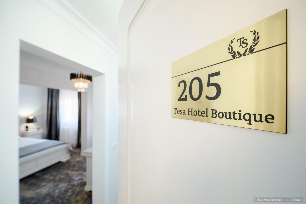Tesa Boutique Hotel Târgu Neamț Buitenkant foto